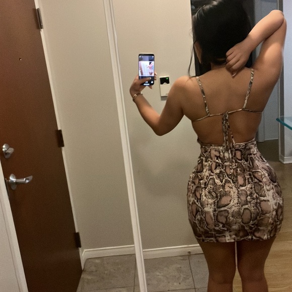 Snake print dress - Picture 2 of 4